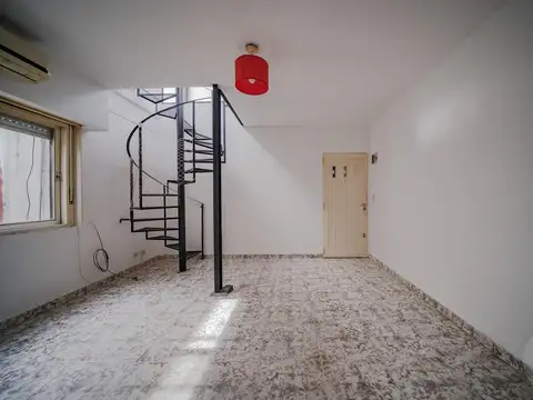 Venta PH con terraza propia, quincho y parrilla en Villa Devoto