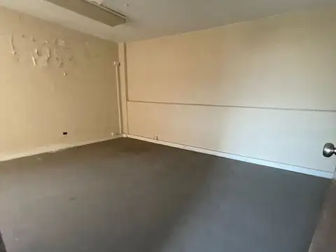 Oficina en Alquiler al Este