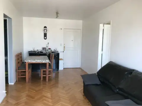 Carlos Calvo 1300, Piso 13