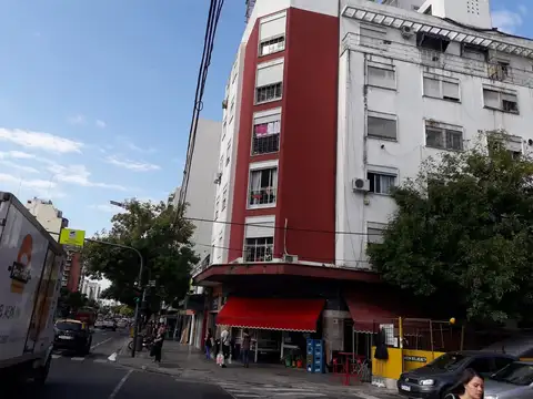 Manuela Pedraza 2400  Inmejorable ubicacion