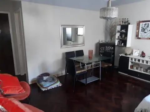 Manuela Pedraza 2400, Piso 2