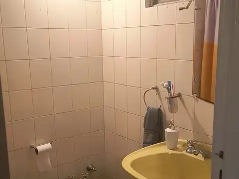 Depto Tipo Casa 2 ambientes con 1 baño