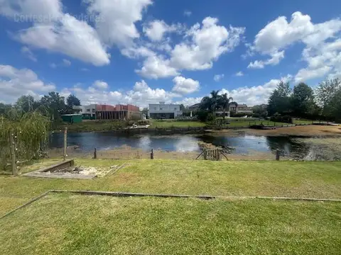 Casa en venta/ alquiler en Santa Catalina