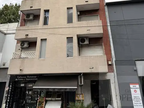 Departamento en venta, Florida 2 ambientes frente balcon