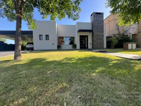 Casa en alquiler en San Alfonso, Pilar