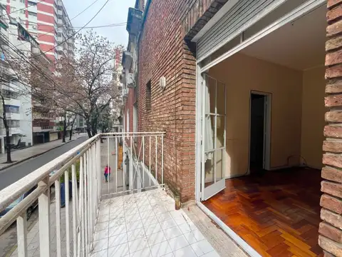 Depto Tipo Casa 5 ambientes con 2 baños