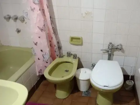 Cómodo 2 amb Amoblado Moreno 3000 Balvanera Subte A y H Tren