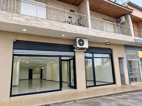 Local en venta en Las quintas/La plata