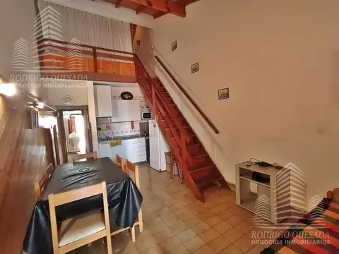 Depto Tipo Casa en Venta con 1 cocheras