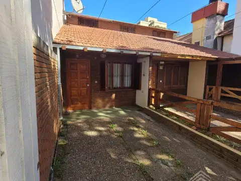 Depto Tipo Casa 3 ambientes con 1 baño