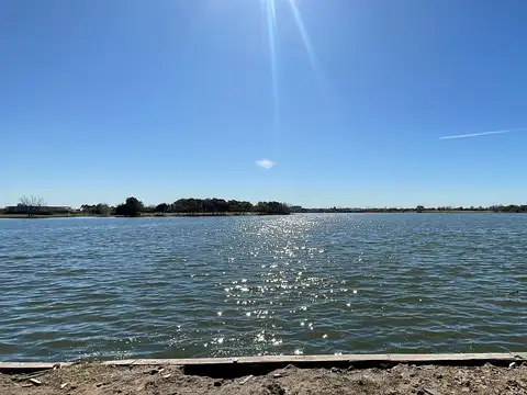 Los Puentes Nordelta laguna 100