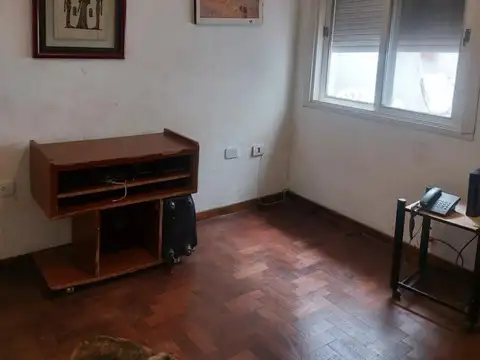 Departamento interno 2 dormitorios con patio