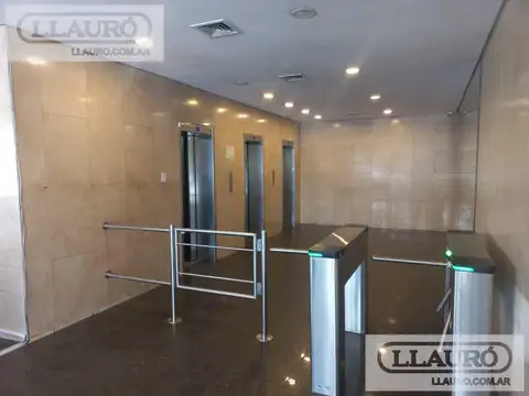 Oficina en Alquiler en Retiro, USD 5.000