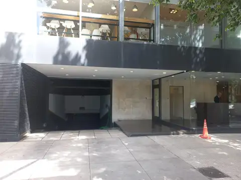 Oficina en Alquiler en Retiro, USD 2.500