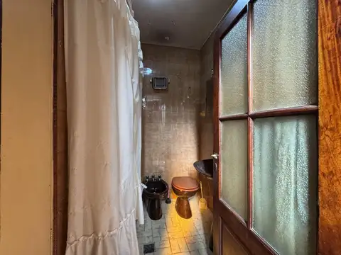 Depto Tipo Casa en Venta 80 años