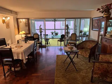 Eugenio Garzon 400, Piso 4