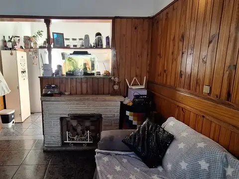 VENTA CASA 3 AMB LOTE PROPIO 447M2. LANUS OESTE