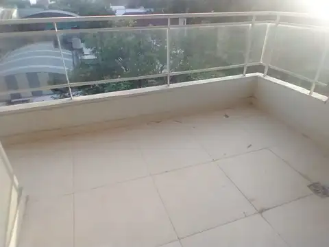 Hermoso Monoambiente externo con balcón terraza