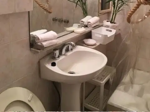 Recoleta, Francisco de Vittoria 2300, 2do piso por escalera, 1 amb, 35m2, u$s 500 + expensas +...