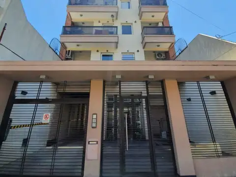 Departamento 2 ambientes Remedios de escalada