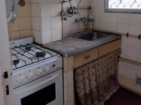 Dos ambientes céntrico con gas natural