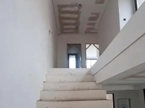 Depto Tipo Casa en Venta en Constitucion, USD 145.000
