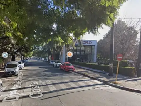 Luis Podestá Costa 2100