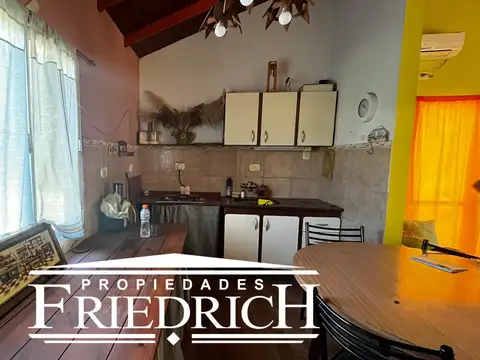 Casa 3 ambientes con 1 baño