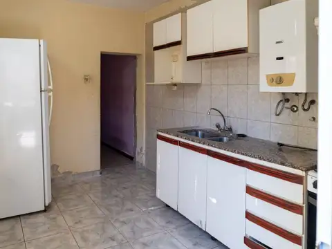 CASA EN VENTA 2 DORMITORIOS BARRIO SARMIENTO