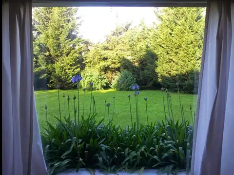 Casa 4 ambientes en Pilar de Lago