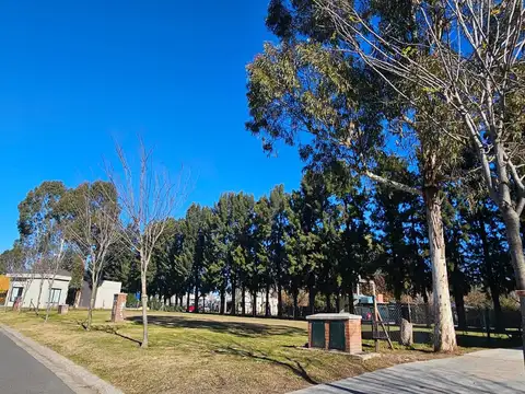 Barrio Cerrado Santo Tomas  - Pilar 100