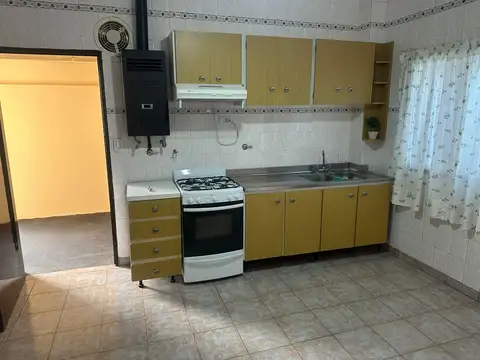 Depto Tipo Casa en Alquiler de 2 dormitorios