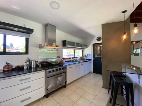 CASA EN ALQUILER