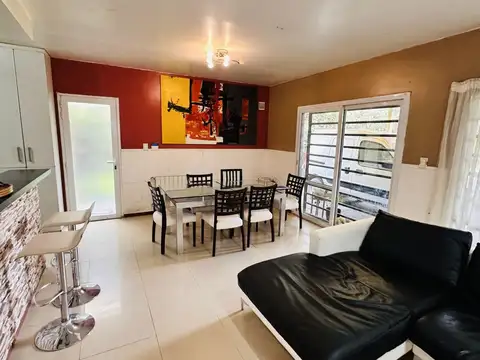 Casa en Venta en Manuel B Gonnet, USD 185.000