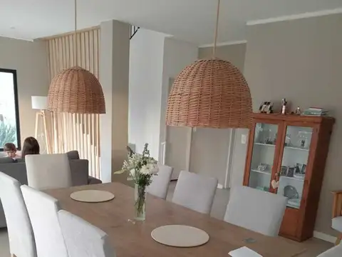 Casa en Alquiler Temporal en Pilar del Este - Santa Elena, $ 3.000