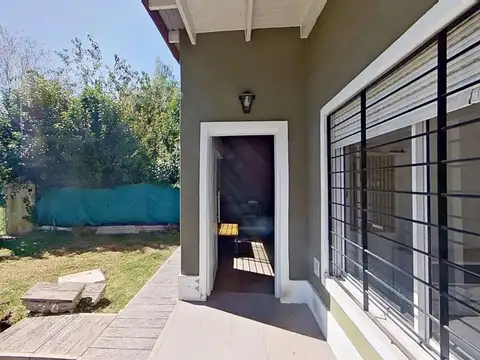 VENTA CASA GENERAL RODRIGUEZ 4 AMBIENTES C/COCHERA