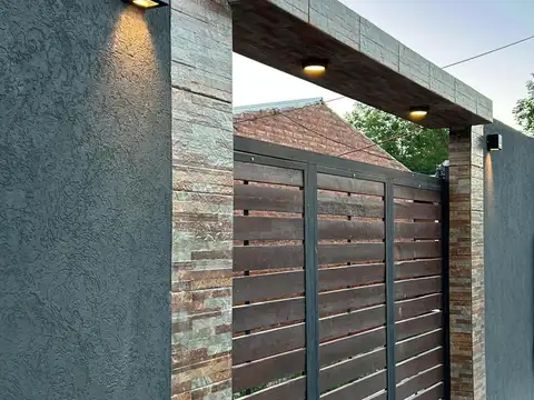 Urquiza 768 e/ Vélez Sarsfield y Castelli