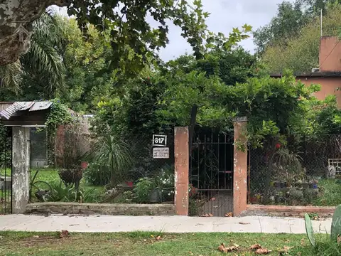 amplio terreno en  con mejoras