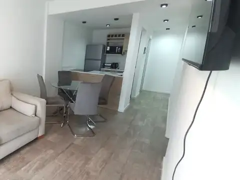José Antonio Cabrera 4000, Piso 1