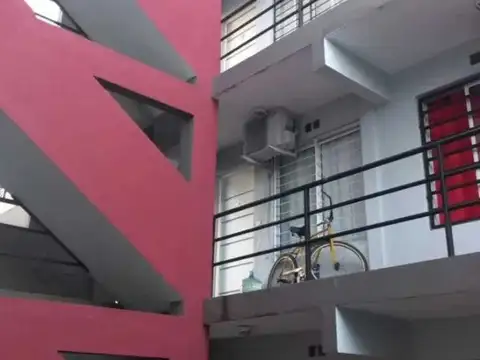 DEPARTAMENTO DE 2 AMBIENTES EN VENTA - MORON