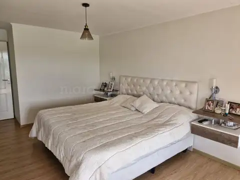 CASA EN VENTA EN BARRIO CERRADO PUERTO CHASCOMUS VISTA A LA LAGUNA