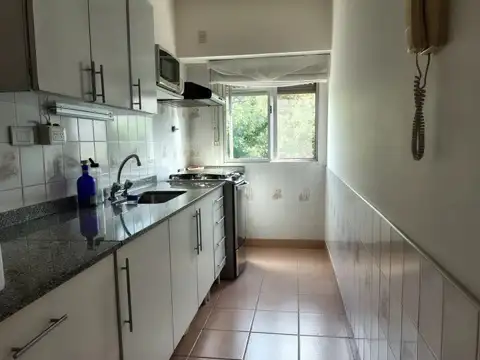 2100 , Piso 1