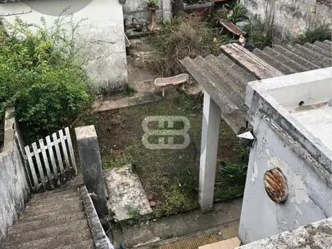 Casa 3 ambientes con 1 baño