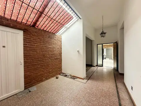 VENTA CASA 5 AMBIENTES MULTIFAMILIAR VALENTIN ALSINA