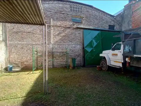 Galpon en Alquiler en Luis Guillon, $ 2.300.000
