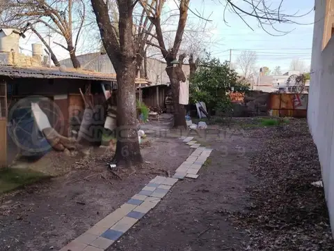 Casa 2 ambientes con 2 baños