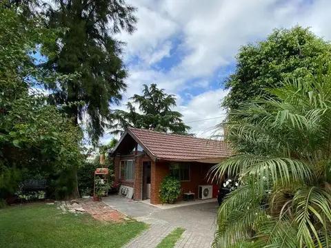CASA QUINTA A LA VENTA DE 3 AMBIENTES EN ADOLFO SOURDEAUX