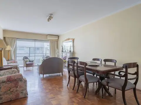 Avenida Quintana 300, Piso 8