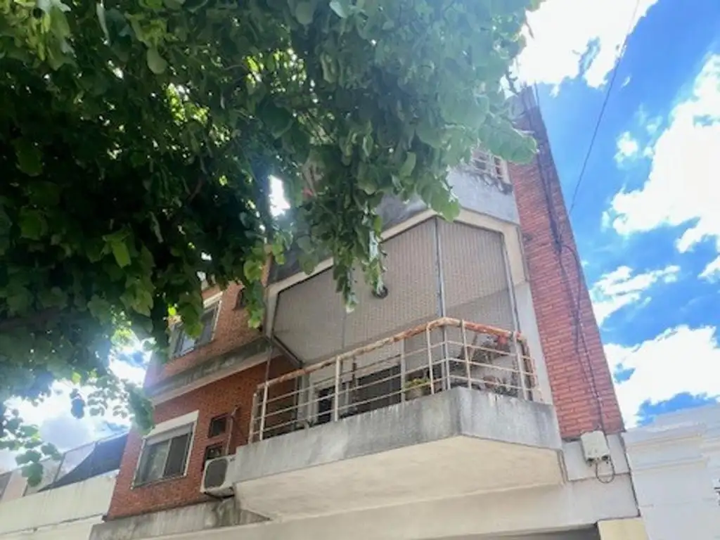 Yerbal 5400, Piso PB