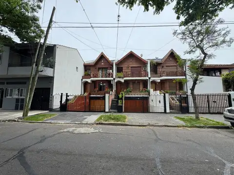 Depto Tipo Casa en Venta en Olivos Maipú/Uzal, USD 440.000